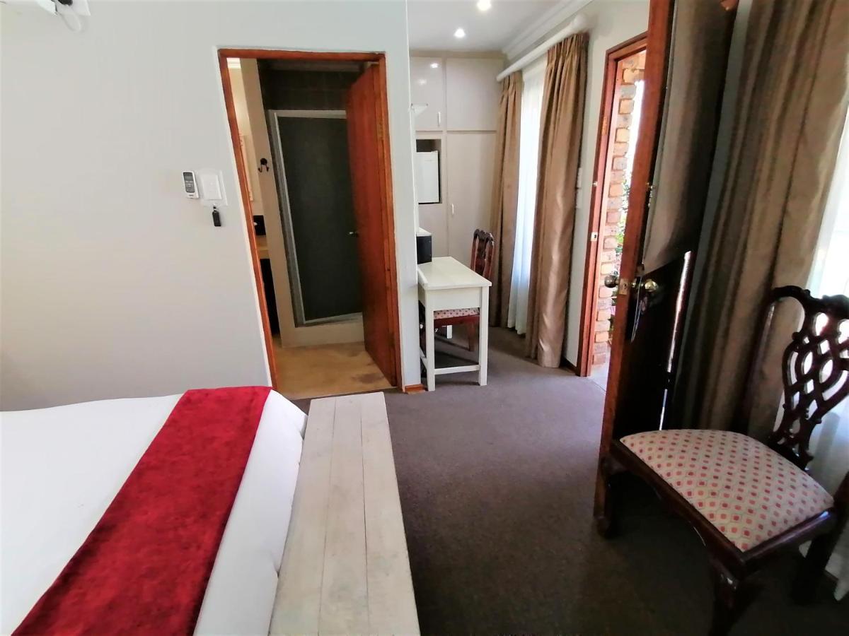 Van Dykshuis Guest House Heidelberg  Εξωτερικό φωτογραφία